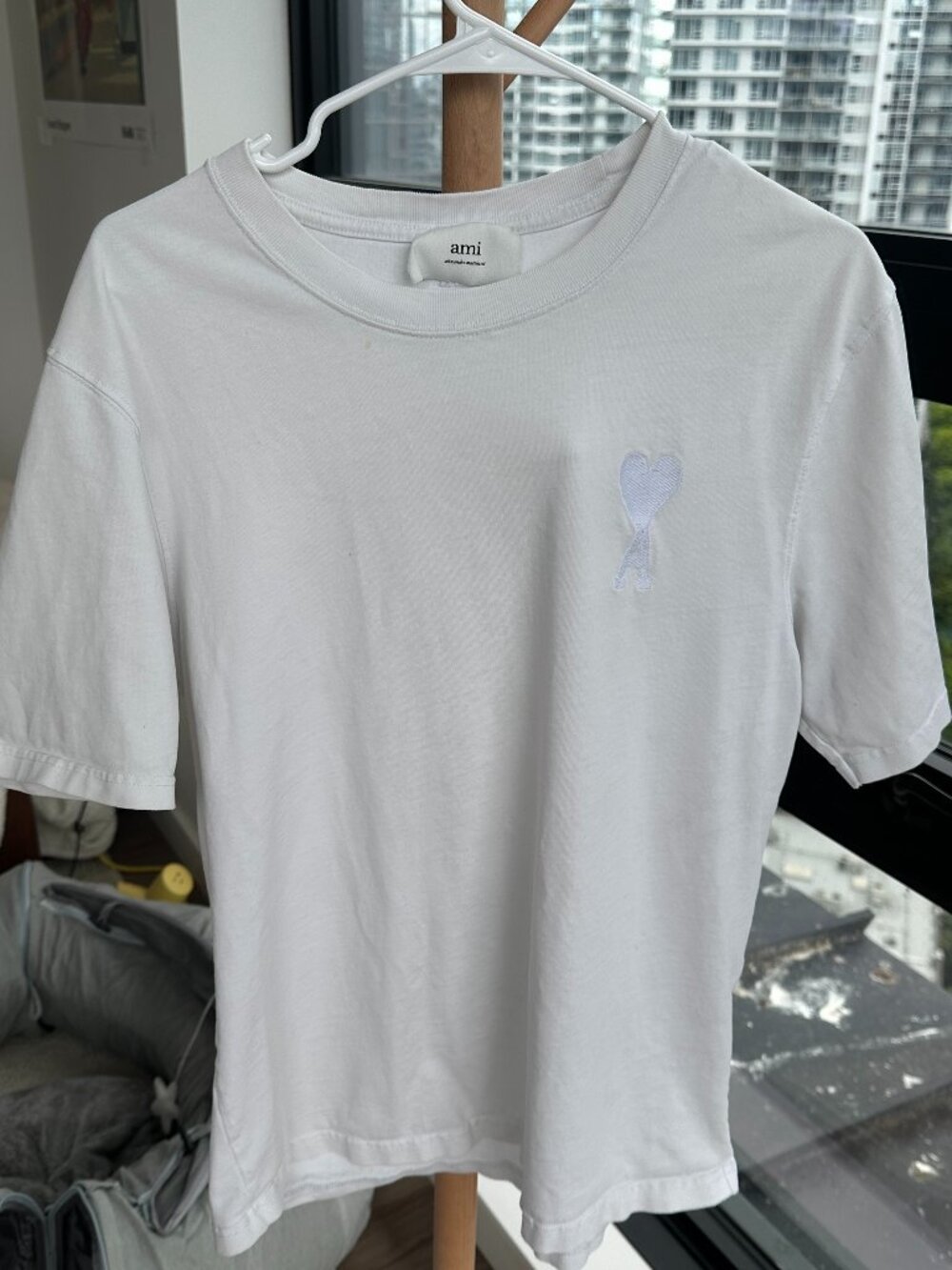 Ami Paris Alexandre Mattiussi White Tonal Ami de Coeur Logo Tee